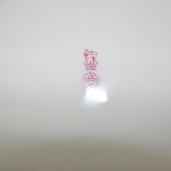 RARE Royal Doulton 10-1/2" green and raised gold plate - Picture 3 of 3